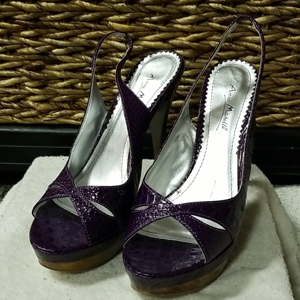 Anne Michelle wood platforms
